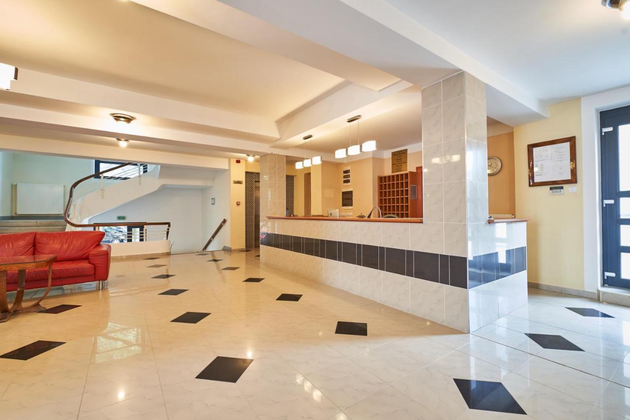 Hotel Korona 3*