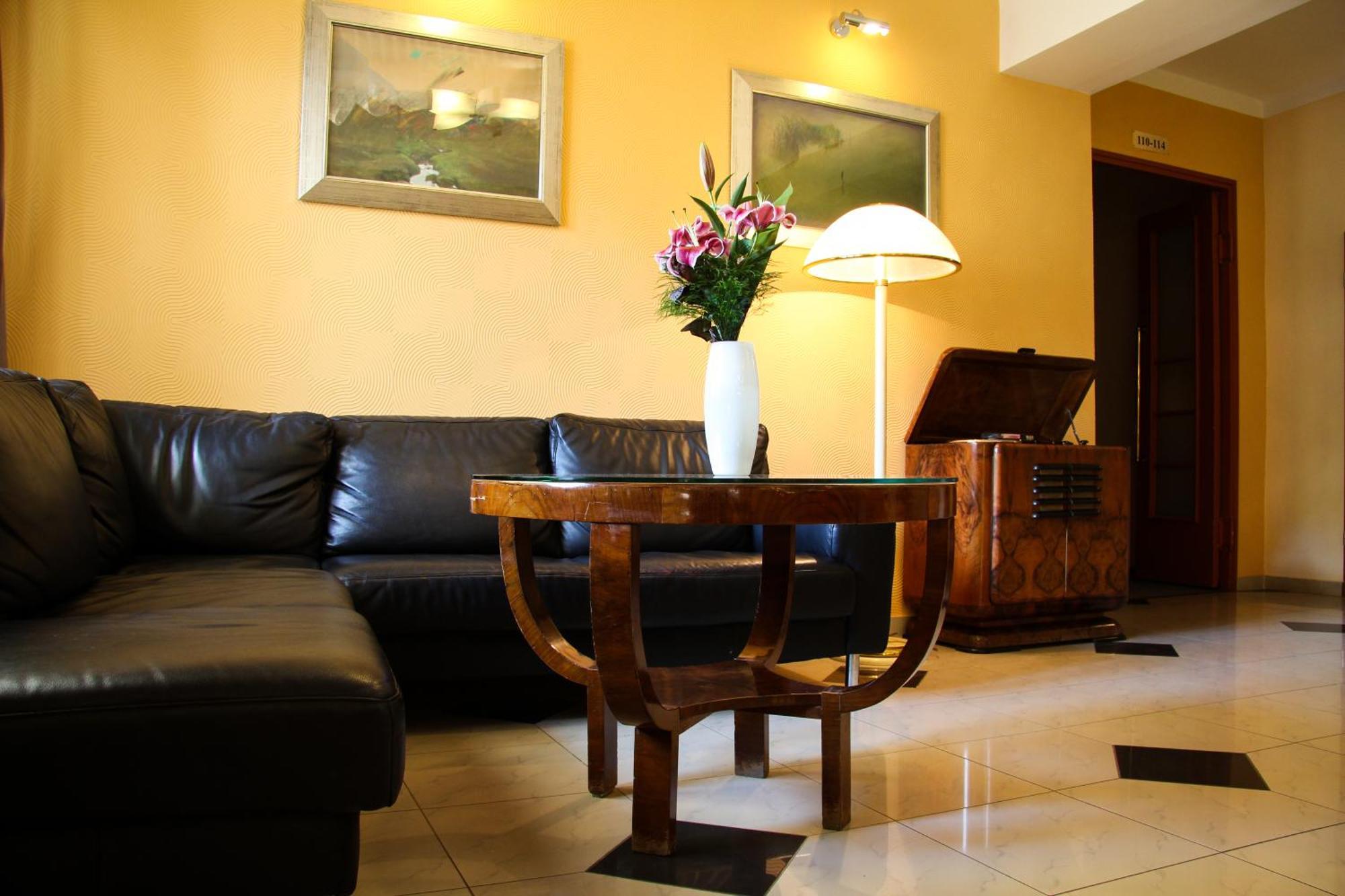 Hotel Korona 3*
